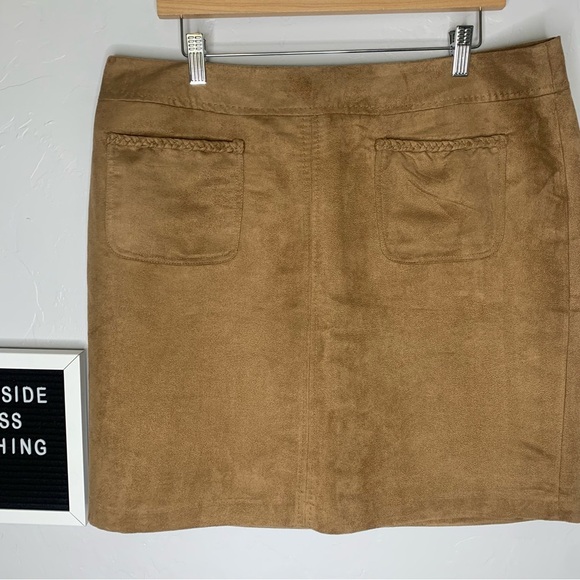 Cato Brown Suade Mini Skirt Size 16 *NWOTS* - Picture 2 of 8